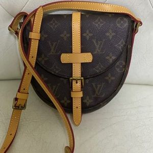 Authentic Louis Vitton Chantilly